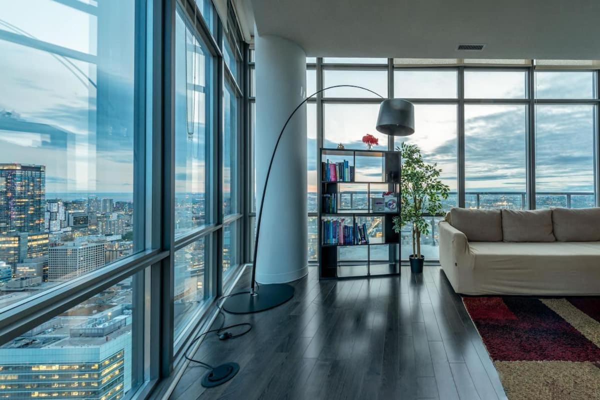 Great View High Rise In Central Toronto Exterior foto